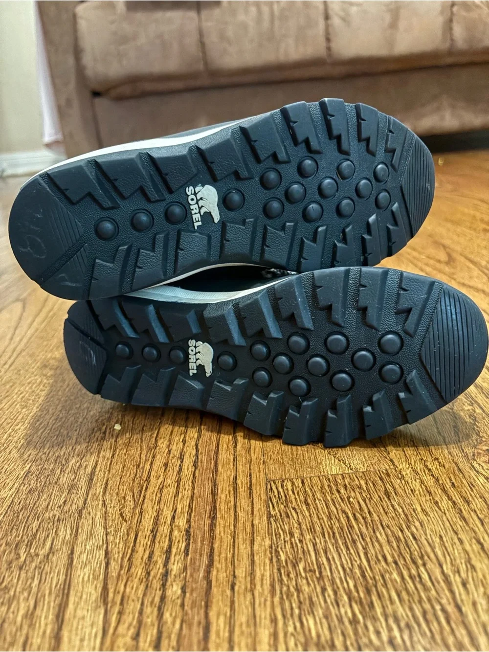 Sorel Black with Gray Faux-Fur Lined Boot Interior